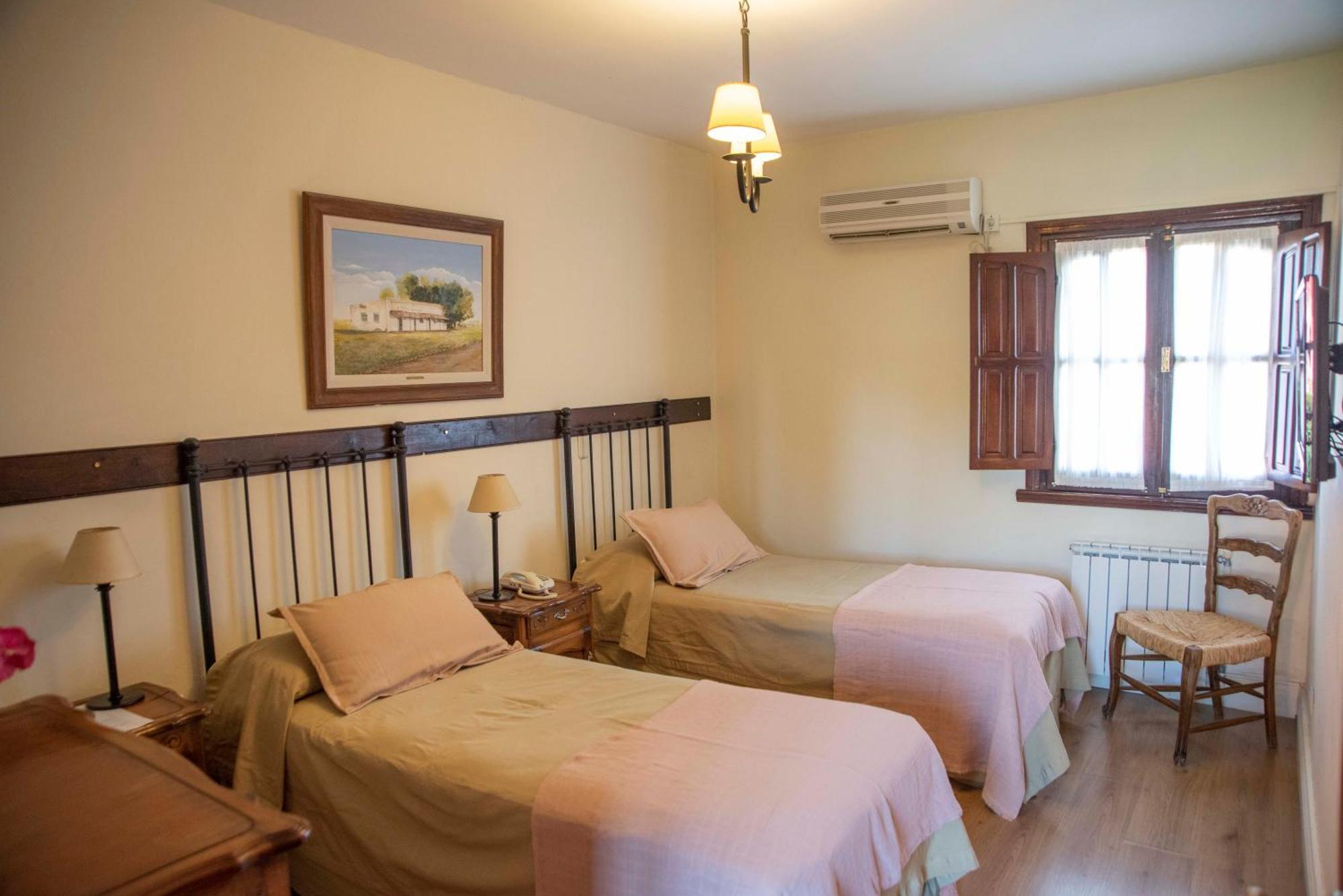 Hosteria Casagrande Tandil Exteriör bild